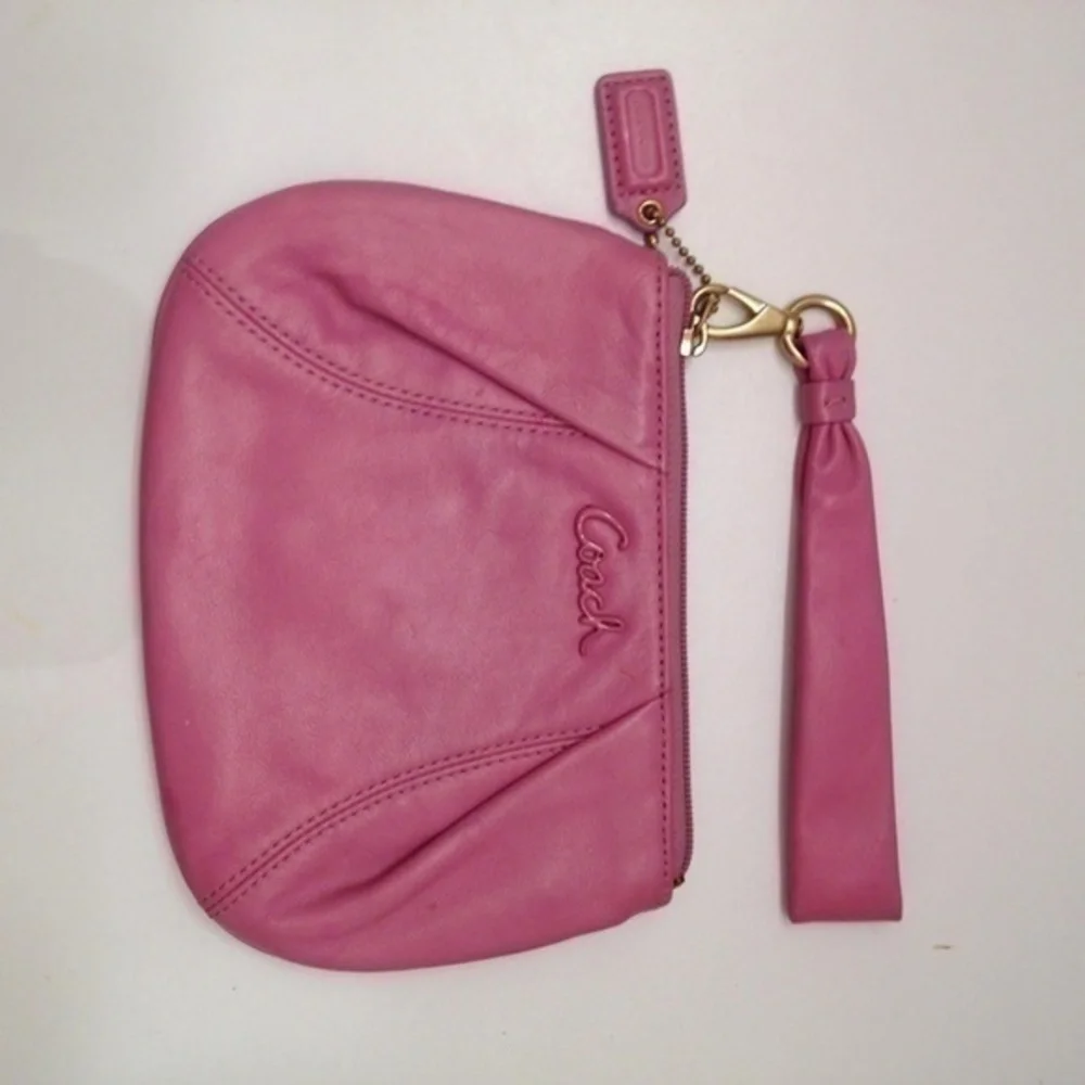 COACH vintage y2k PINK Ashley PLEATED WRISTLET WALLET LEATHER